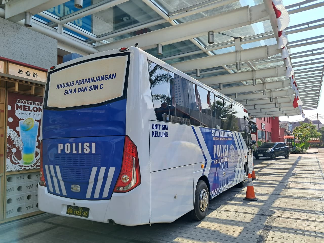Bus perpanjang SIM Keliling