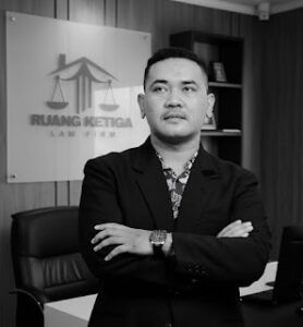 Mario AK Pea, S.H., M.H. (Junior Partner)