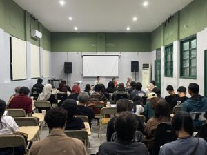 Situasi saat pendiskusian berlangsung 